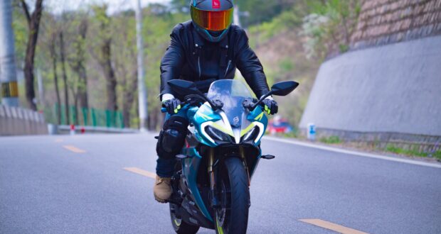 6 Habits That Separate Smart Riders From Risky Ones