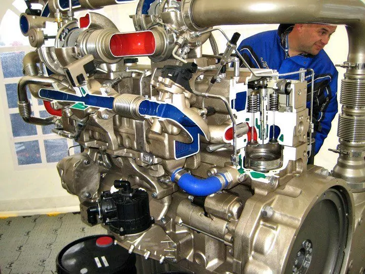 Large diesel engine