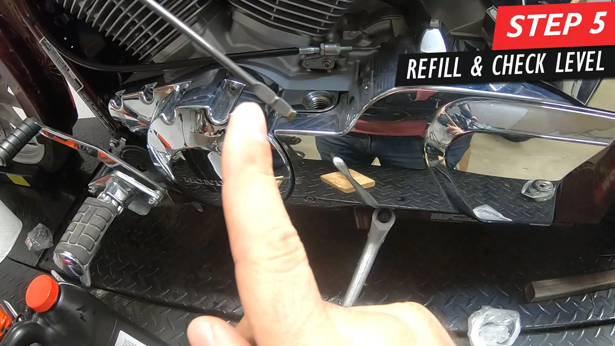 Honda Fury oil and filter change - Step 5 - Refill oil and check level