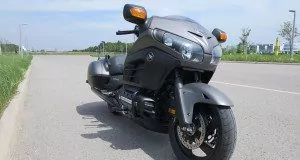 Honda Gold Wing F6B Review - Front