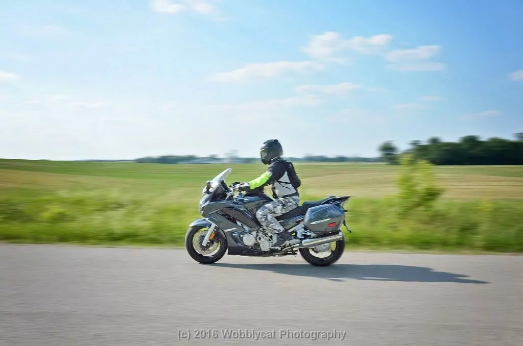 Yamaha FJR1300 Review - rider