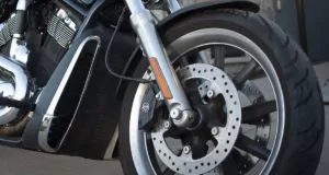 v-rod night rod review brakes and front tire